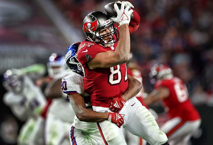 Buccaneers tight end Rob Gronkowski makes a catch against the Giants on Monday Night Football.